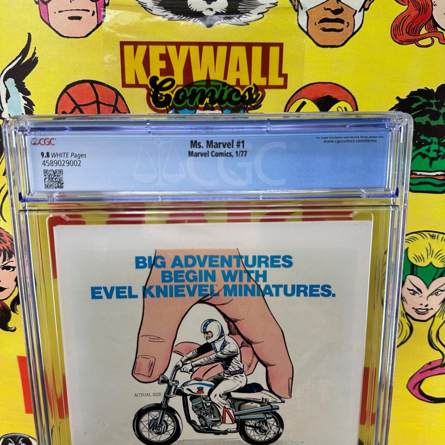 Ms. Marvel #1 CGC 9.8 White Pages Carol Danvers Marvel 1977