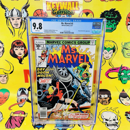 MS. MARVEL #5 CGC 9.8 WHITE PAGES VISION  MODOK APPEARANCE MARVEL 1977