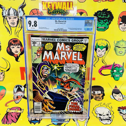 MS. MARVEL #4 CGC 9.8 WHITE PAGES CLAREMONT STORY MOONEY ART