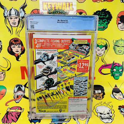 MS. MARVEL #5 CGC 9.8 WHITE PAGES VISION  MODOK APPEARANCE MARVEL 1977