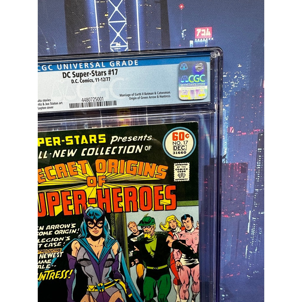 DC Super-Stars #17 CGC 8.5 1977 Newsstand 1st print Huntress App D.C. Secret Origins of Super-Heroes